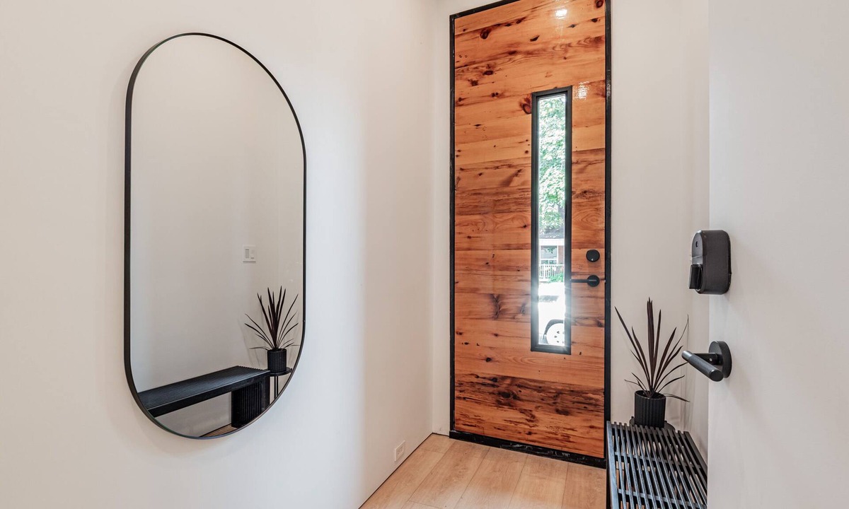 King West Village House | Modern Queen West Retreat by Trinity Bellwoods Park