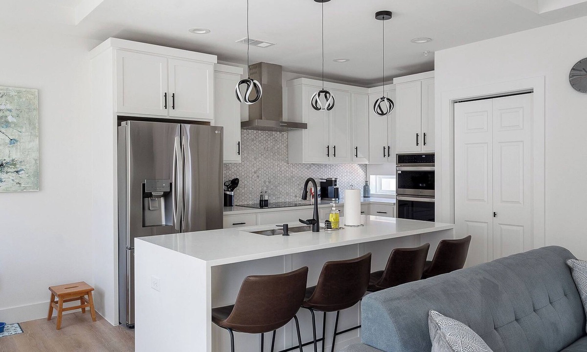Oak Cliff House | Modern Townhome | Rooftop + Backyard & Garage #2