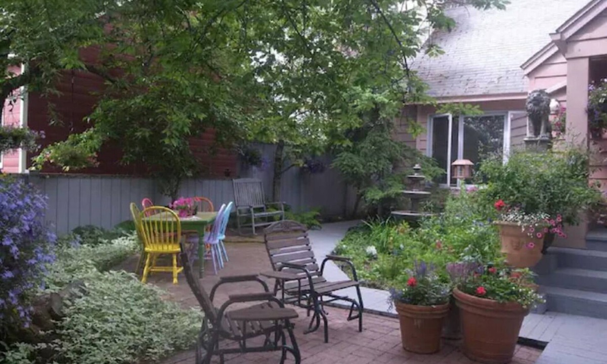 Airport Heights Community Council Apartment | Moonlight Spa Suite