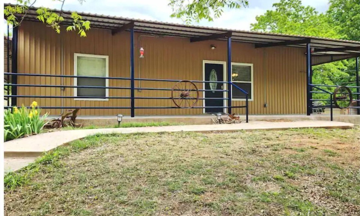 Sulphur House | Native Waters Lodge at Lake of the Arbuckles