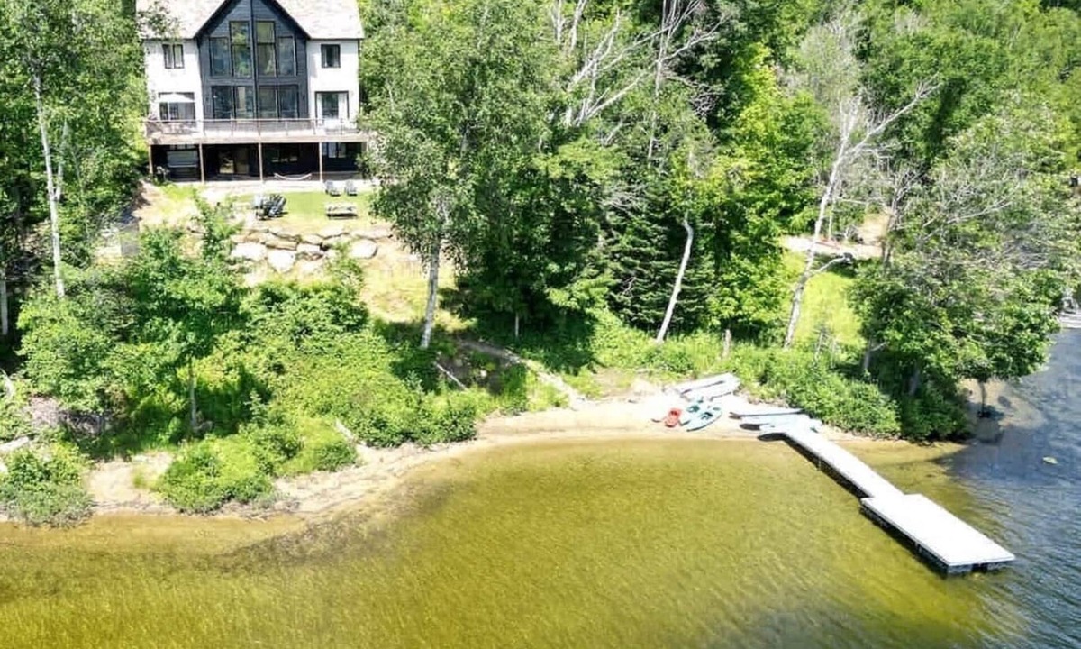La Conception House | Nature's Paradise Luxury Lakeside Retreat SPA