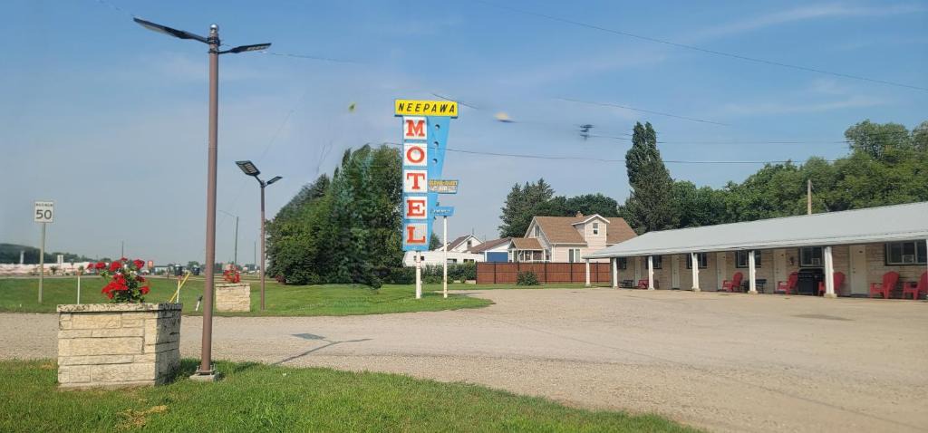Neepawa Hotel | Neepawa Motel