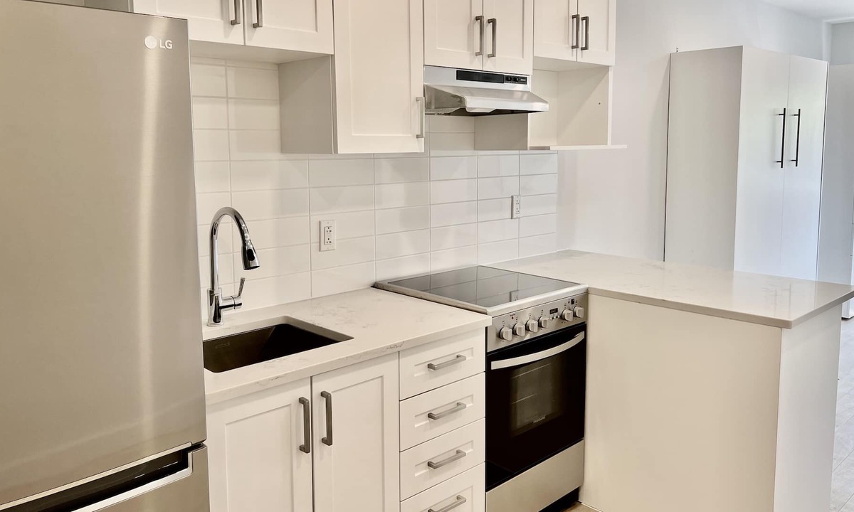 La Petite-Patrie Apartment | New Construction Modern Studio Loft | Montreal