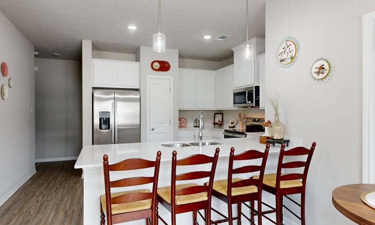 Bryan Apartment | *New* Ducks & Diamonds 3br/3bath