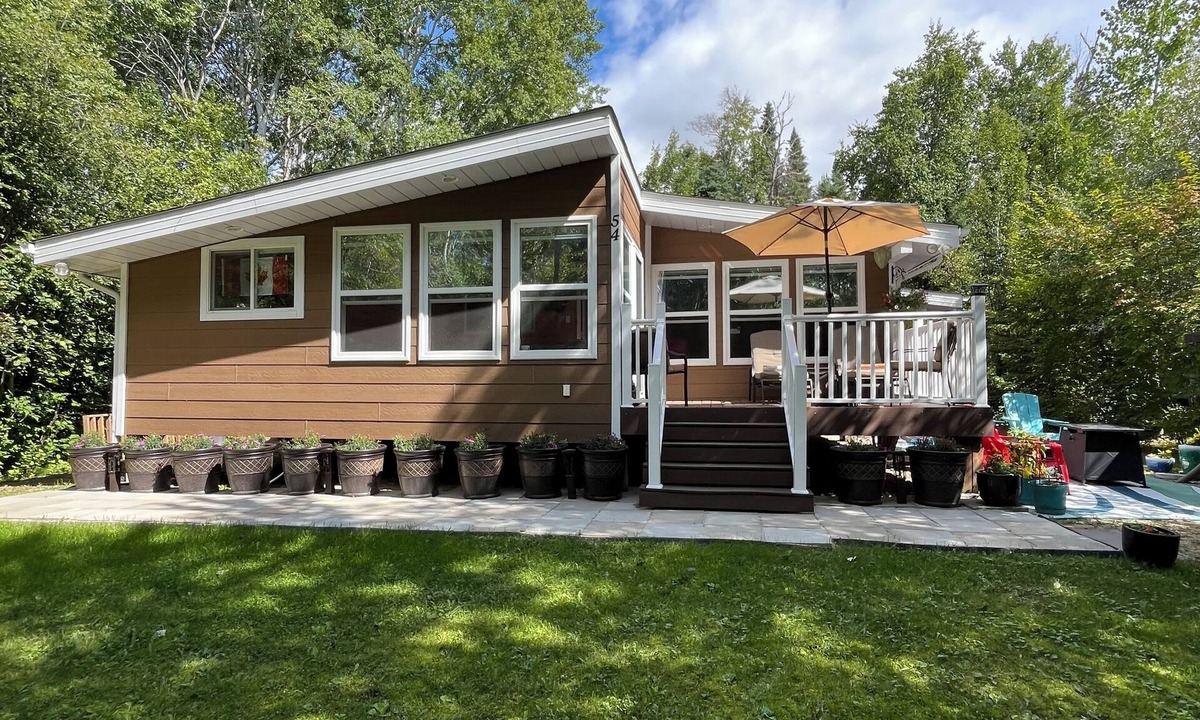 Victoria Beach Cottage | NEW NIRVANA RENTALS LISITING* Victoria Beach with a Hottub awaits. Booking 2026