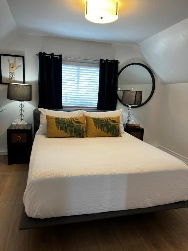 Downtown Apartment | Niagara Escape Loft