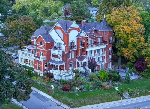 Niagara Falls Bed & Breakfast | Niagara Grandview Boutique Hotel