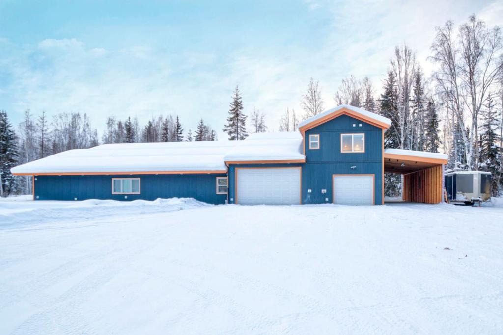 Badger Apartment | Northern Lights Getaway Minutes to Ft Wainwright