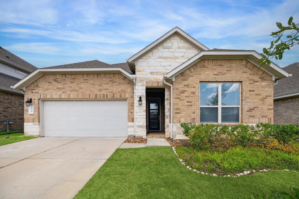 Montgomery Villa | Oasis in Montgomery