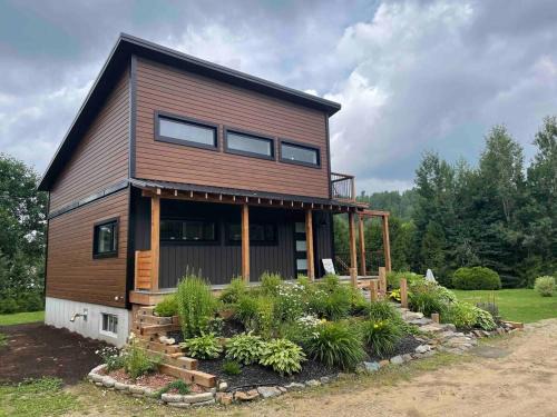 Saint-Mathieu-du-Parc Ski Chalet | Oasis thermal Mauricie Chalet NE Chic Shack