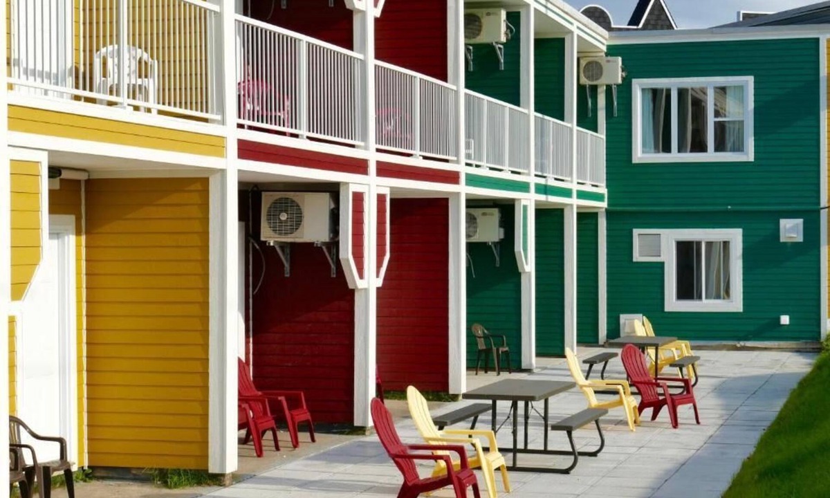 Rocky Harbour Hotel | Ocean View Hotel