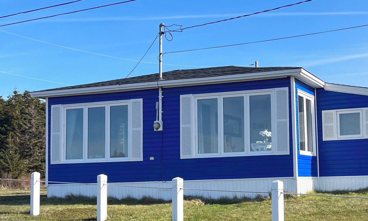 Newfoundland Cabin | Ocean view! Relax at this peaceful getaway only steps from the beach!
