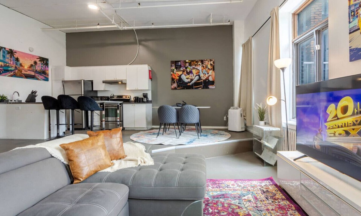Cite Multimedia Apartment | Old Montreal Loft | Modern & Trendy ‘Sweet Escape’