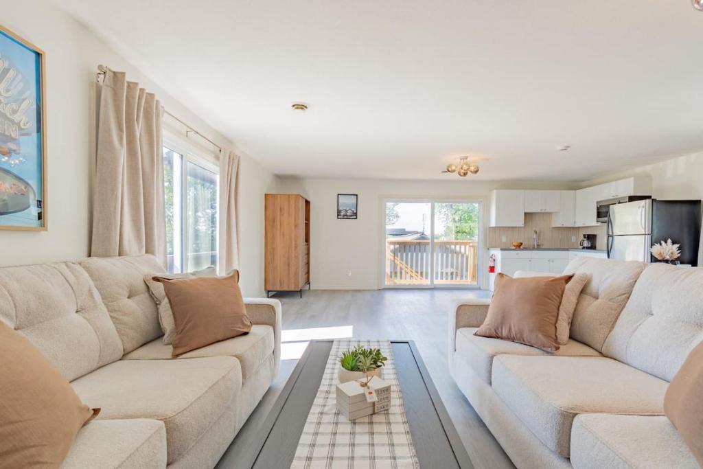 Niagara Falls Apartment | Parkway Boutique Suite D