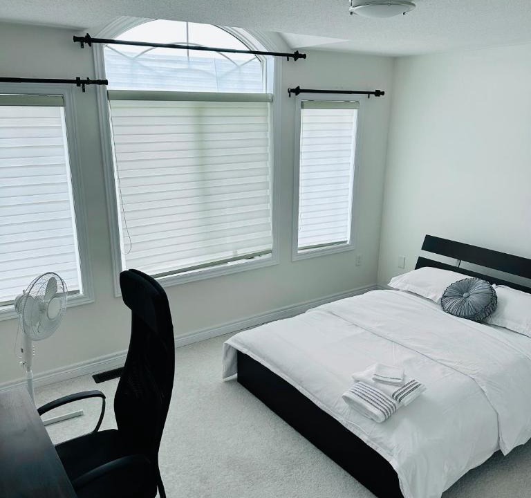 Cookstown Bed & Breakfast | Peaceful and cozy stay in Charming Innisfil House