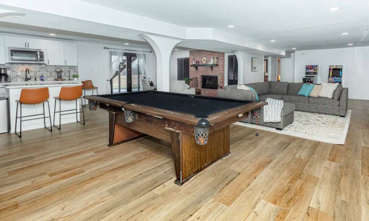 Gretna House | Peaceful Getaway with Fun for All! 5 min to I-80!