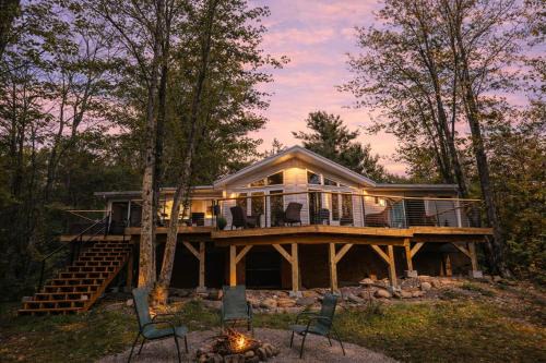 Rainy River District House | Peaceful Year Round Lakefront Getaway Nickel Lake
