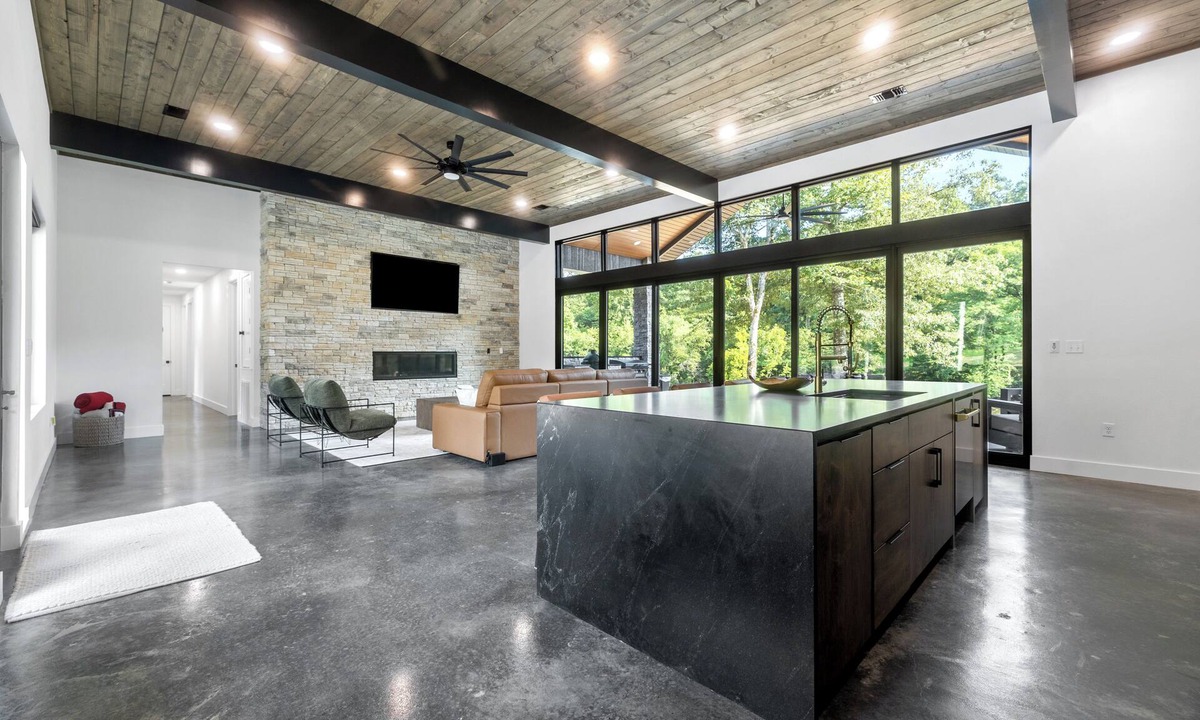 Murfreesboro House | Perfect 3-bedroom house on the Little Missouri River & minutes form lake Greeson