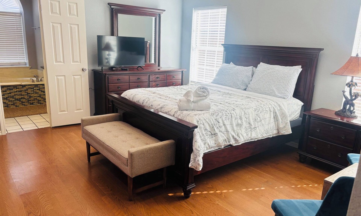 McKinney House | Perfect for Groups! One-Story 5BR Home & Sleeps 11+. Pet-Friendly!