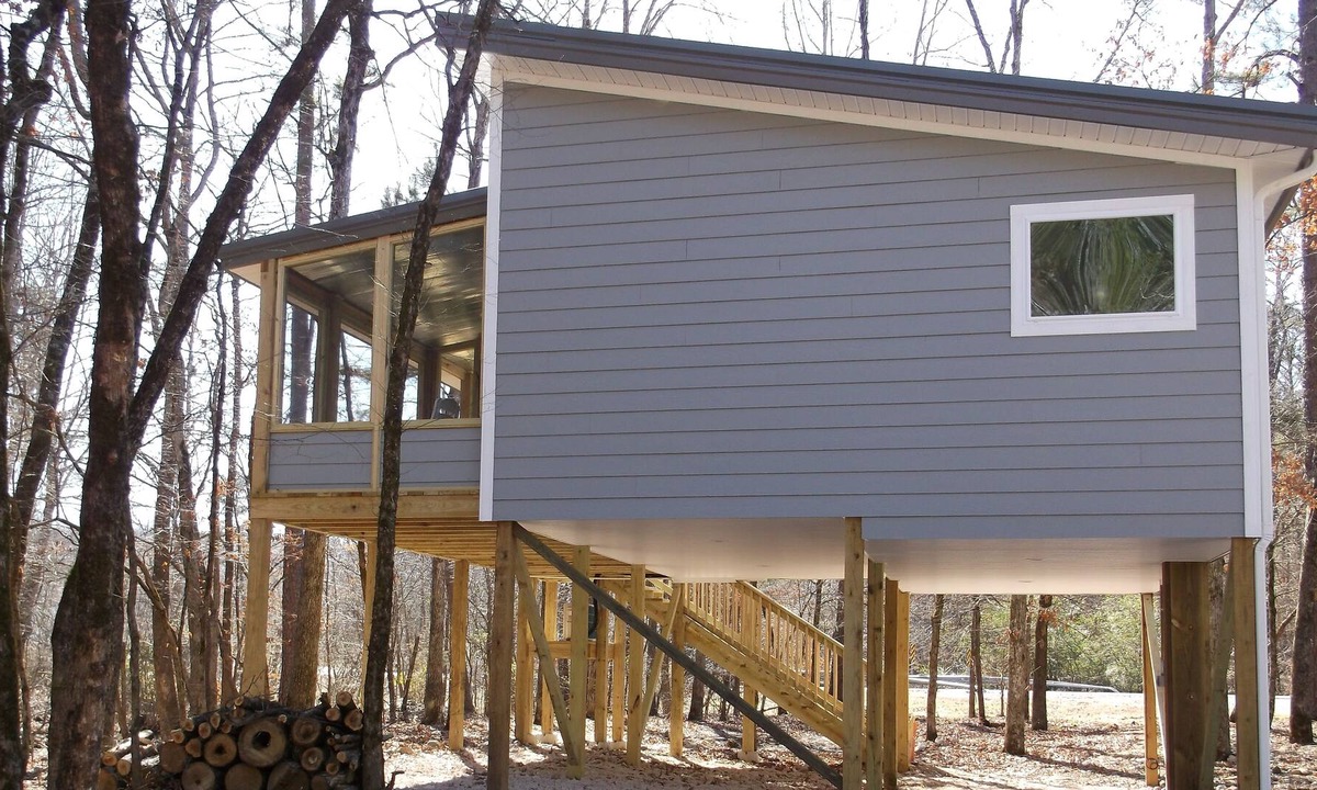 Jones Mills Cabin | " Perfect Romantic Studio Cabin by the creek for two "