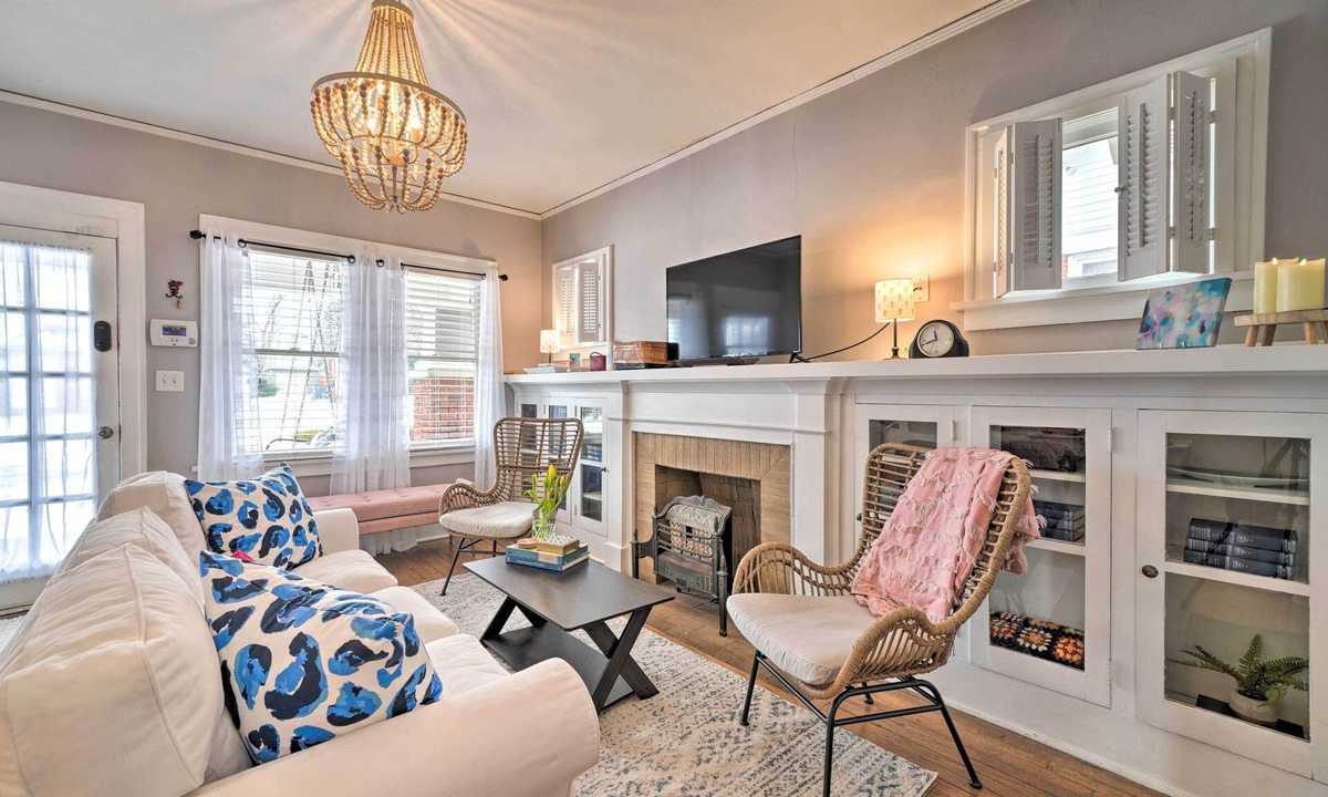 Central Oklahoma City House | Pet-Friendly OKC Home, 3 Miles to Downtown!