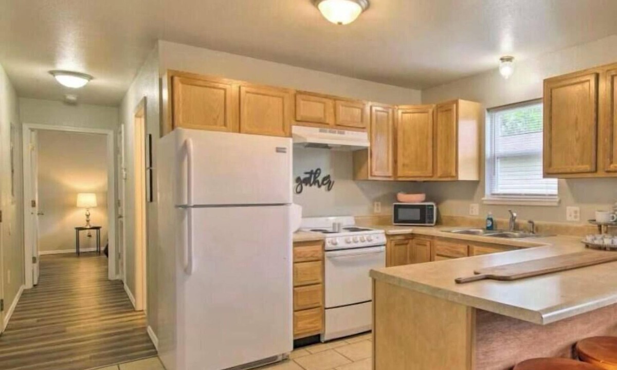 West Plains Apartment | Pet-Friendly West Plains Home Near Downtown!