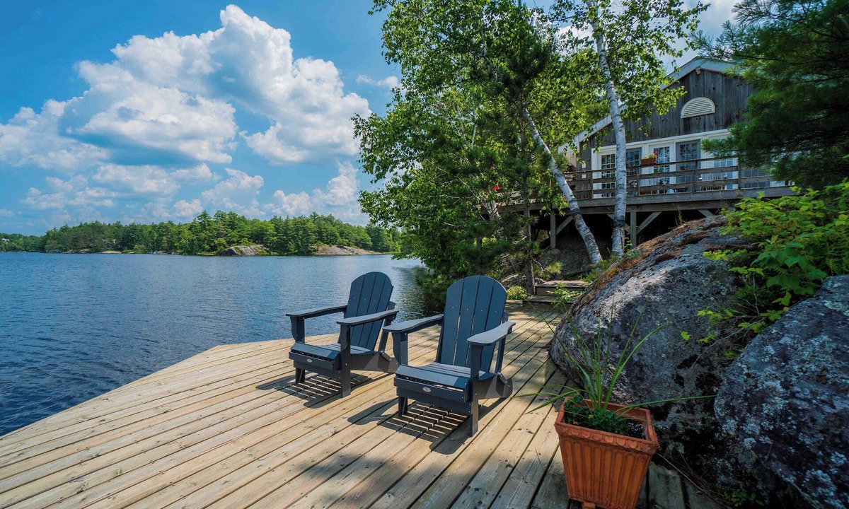 Gravenhurst House | Pine Lake Osprey Ontario