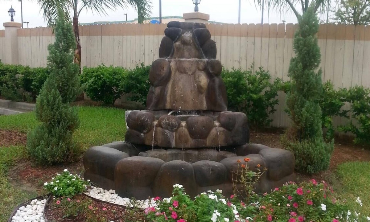 Barker Hotel | Platinum Inn Katy