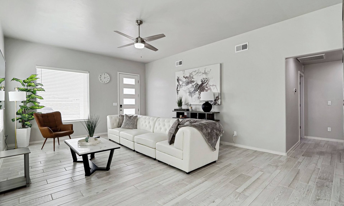 Biggs Field House | Prelaunch pricing - Book Now - NEW 4 Bed 2 Bath