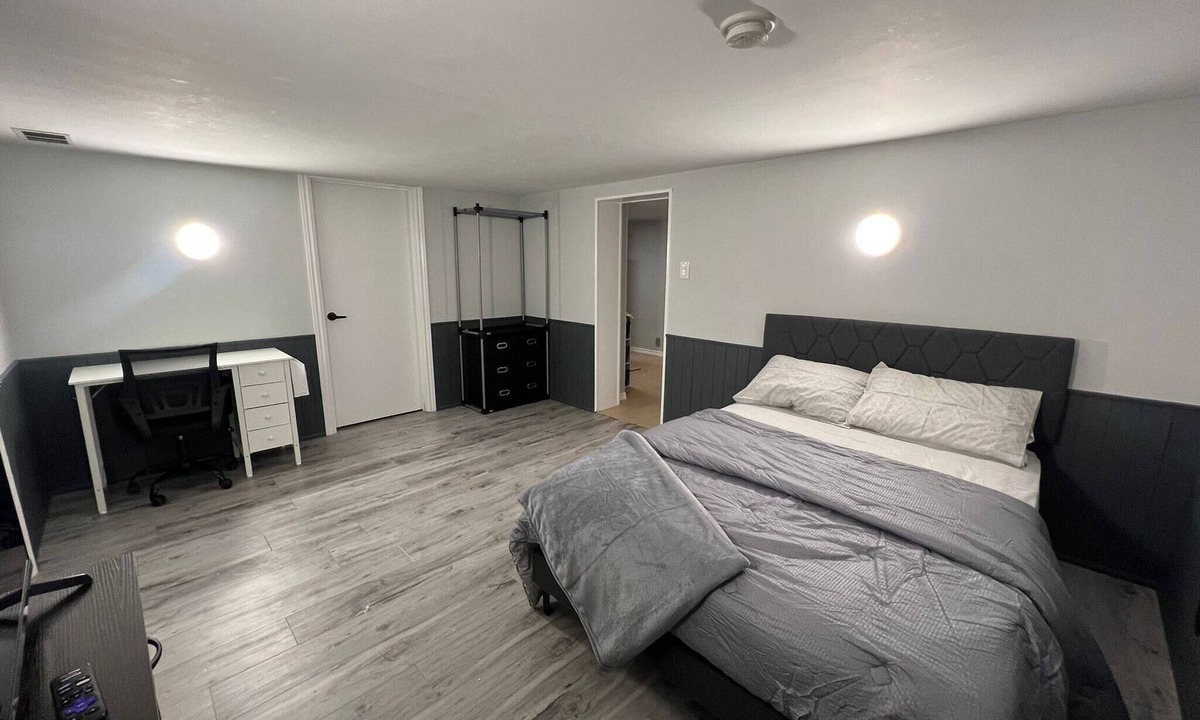 Argyle Apartment | Prime Location Studio with Separate amenities
