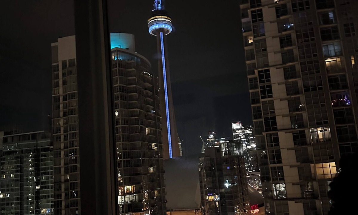 CityPlace Condo | Prime location with CN Tower view