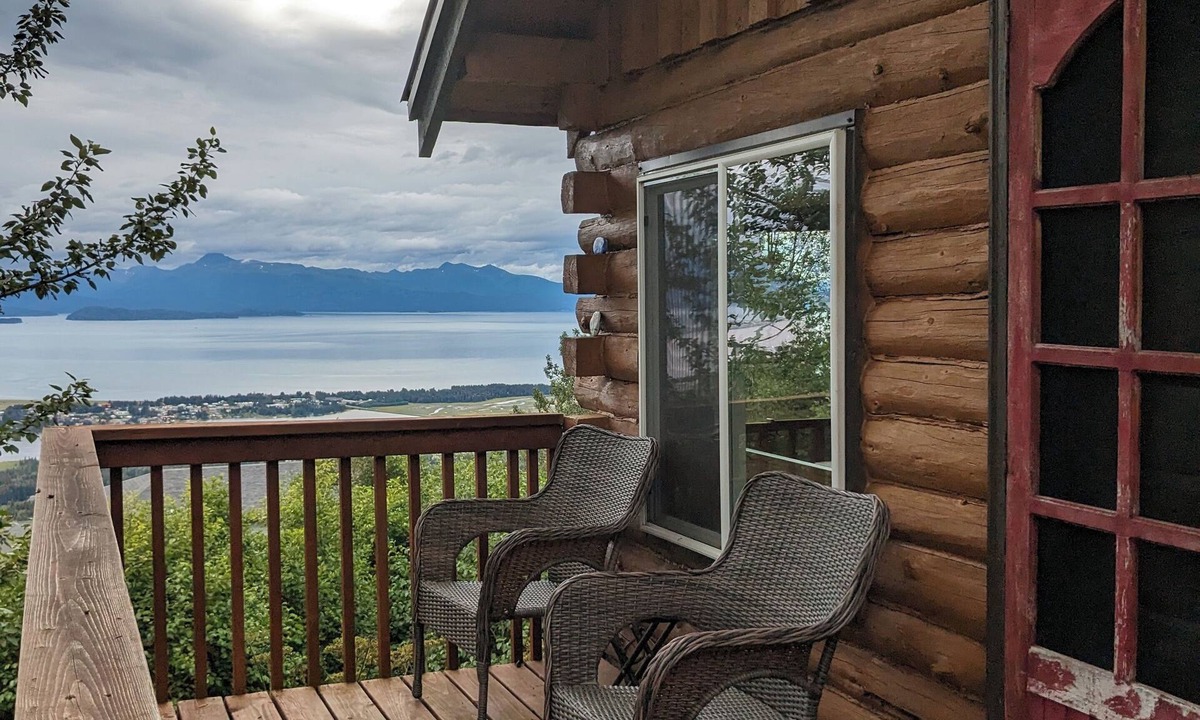 Homer Cabin | Private Cabin with a View!