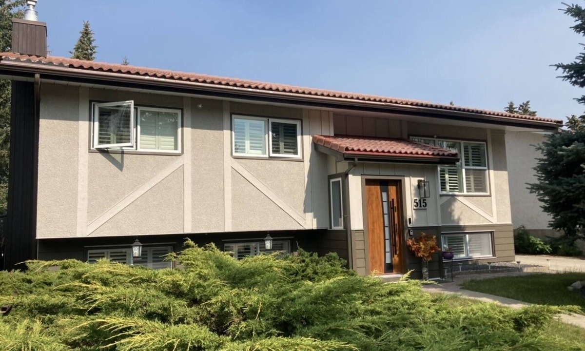 Cedarbrae Apartment | Private lower level suite with fireplace and a feeling of home