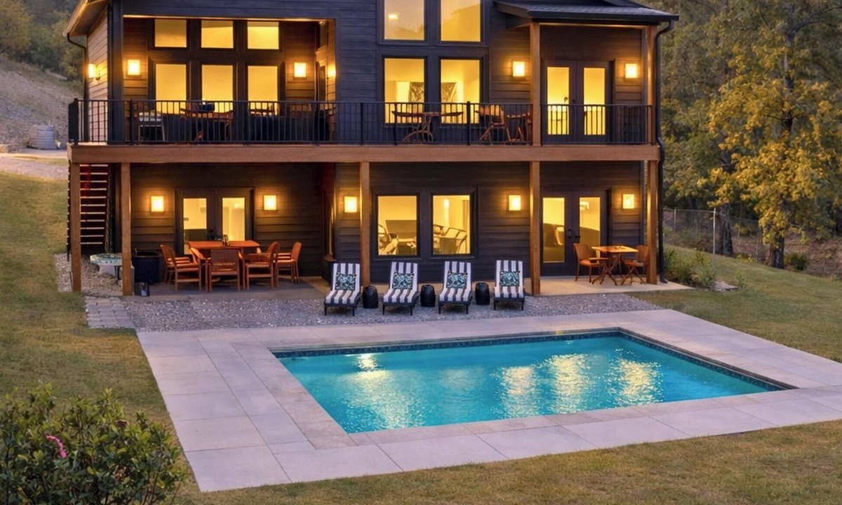 Hot Springs House | Private Pool, Dock, Movie Room on Lake Hamilton