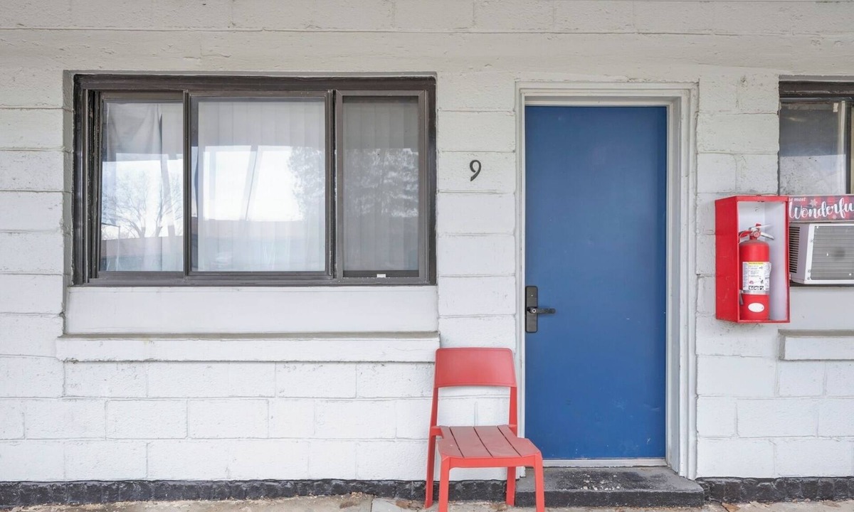 Riverview Apartment | Private Room & Bath Brownstown Near Detroit