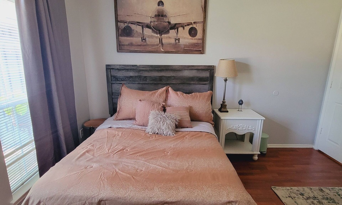 Denton Bed & Breakfast | Private room in a Beautiful house Cantrally Located