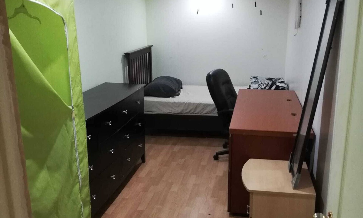 Brampton House | Private room in Brampton