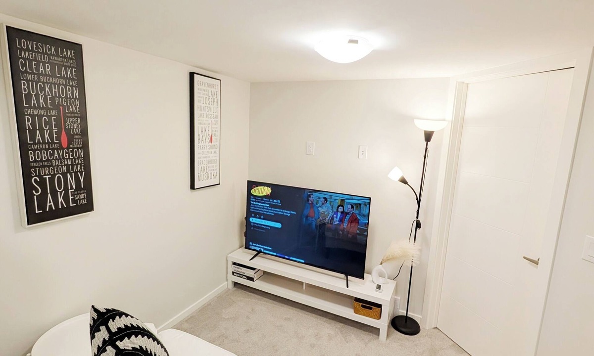 Fort Gary House | Private Suite | Prairie Pointe & Near UofM