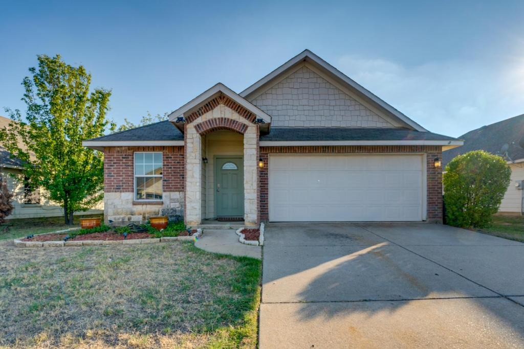 Fort Worth House | Private Yard & Patio: Fort Worth Family Home