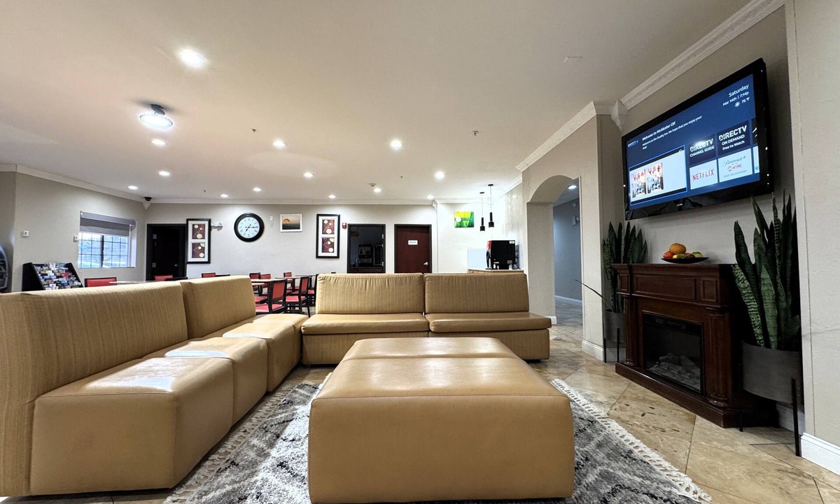 McAlester Hotel | Quality Inn & Suites McAlester on Hwy 69