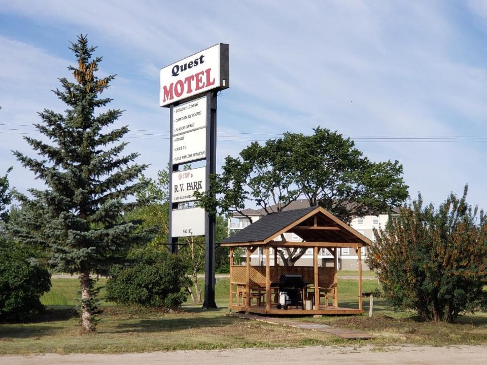 Whitewood Hotel | Quest Motel