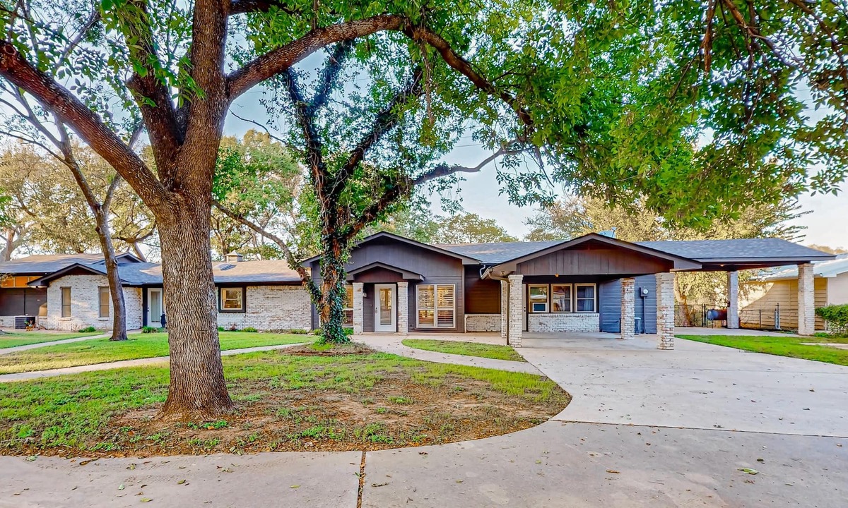 China Spring House | Remodeled riverfront country home with firepit, grill, river views, patio, W/D