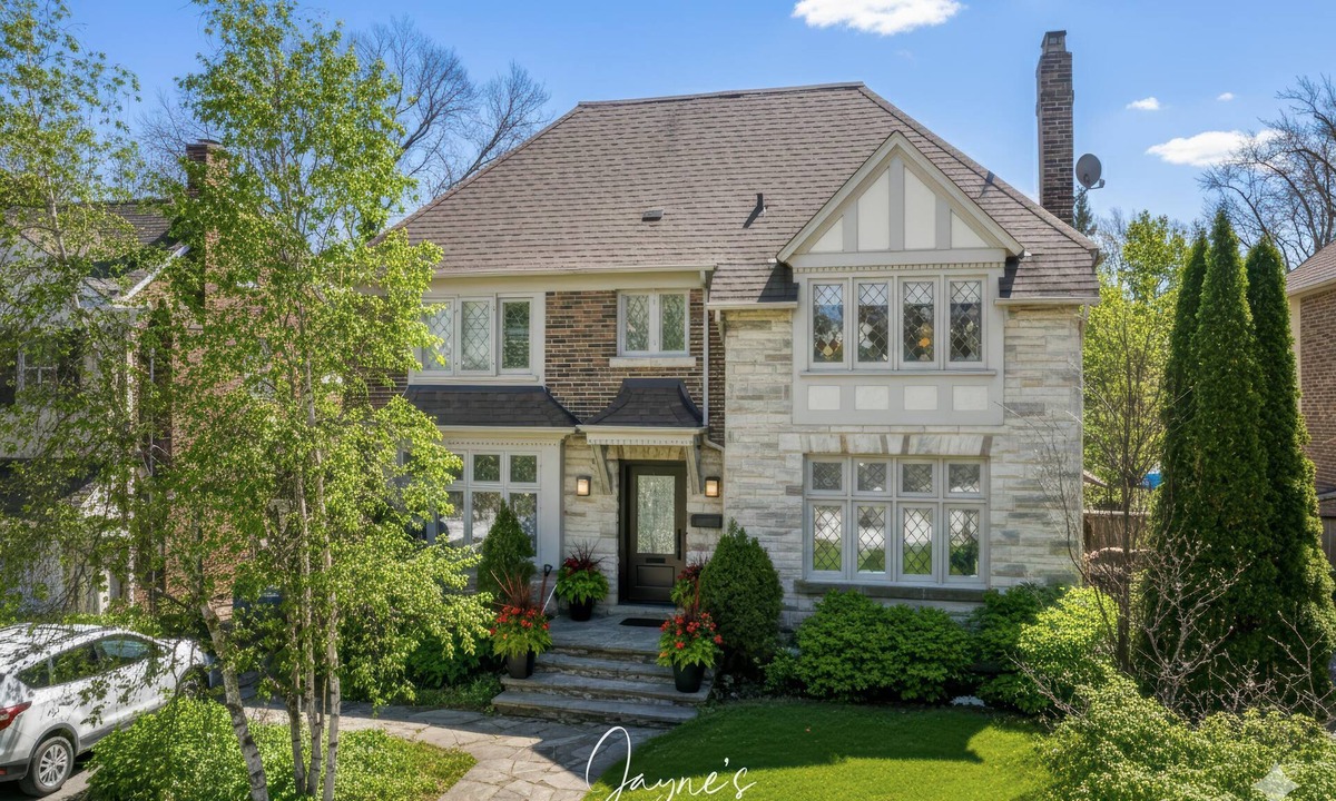 Lytton Park House | Resort Style Living in Lawrence Park