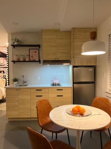 April Sound Apartment | Retro Retreat