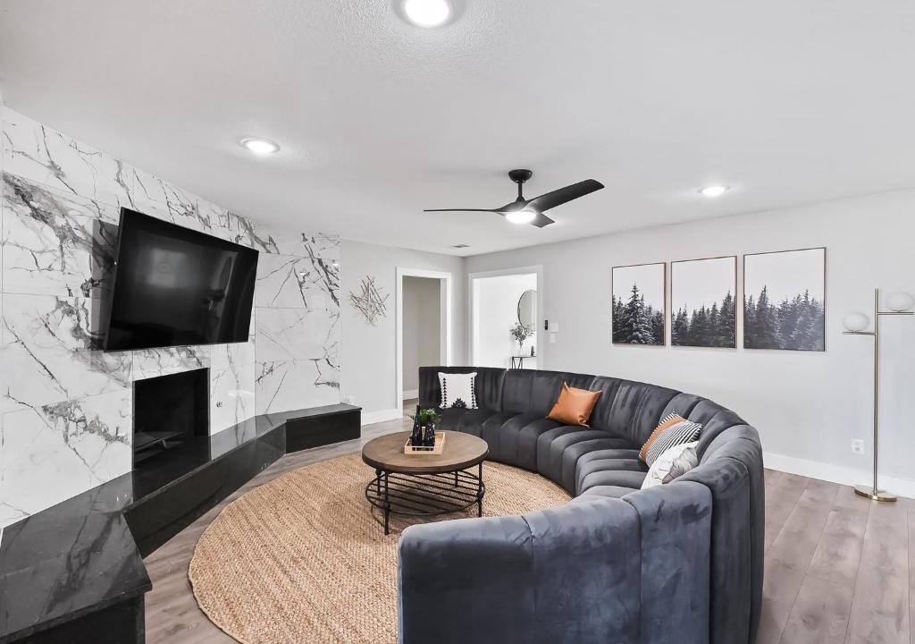Plano House | Ridgefield Estate 5BED Backyard Games