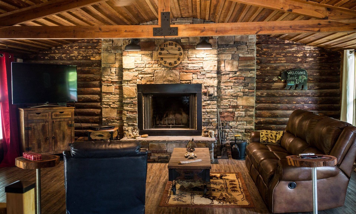 Berryville House | River front cabin