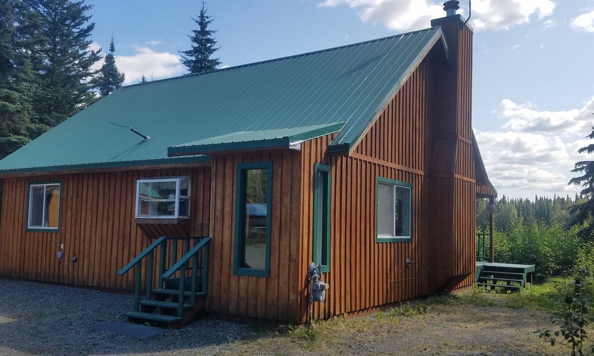 Sterling House | Riverfront Keaira Cabins in Kenai
