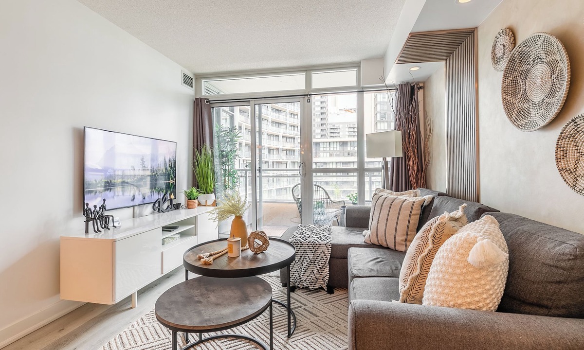 CityPlace Apartment | Rivetstays - The Parade