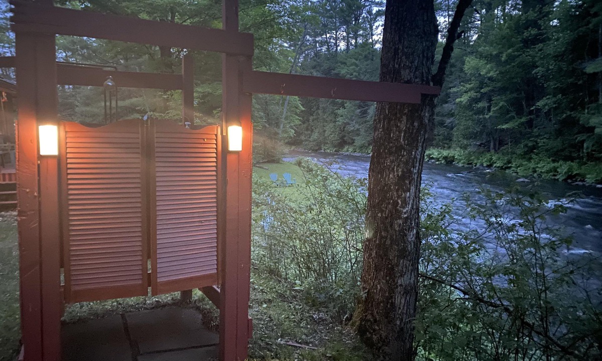 Lake Cottage | Rustic private cottage at the Gut Conservation Area