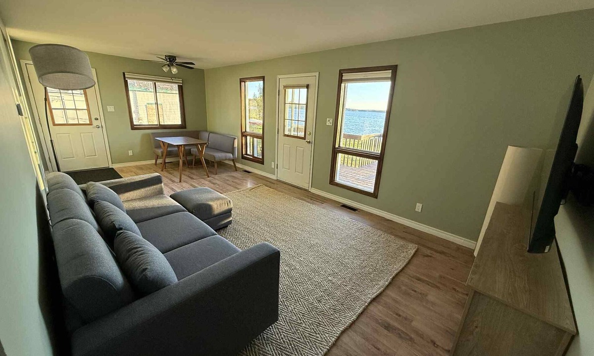 Ignace House | Sandy Beach Waterfront